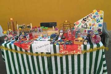  Mercadillo solidario en Las Huesas hasta las 19 horas de este sábado (Foto TA)