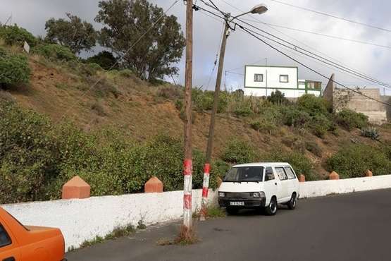 Lomo Blanco pide la revisión urgente de la red eléctrica que suministra al barrio