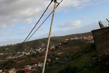 Lomo Blanco pide la revisión urgente de la red eléctrica que suministra al barrio