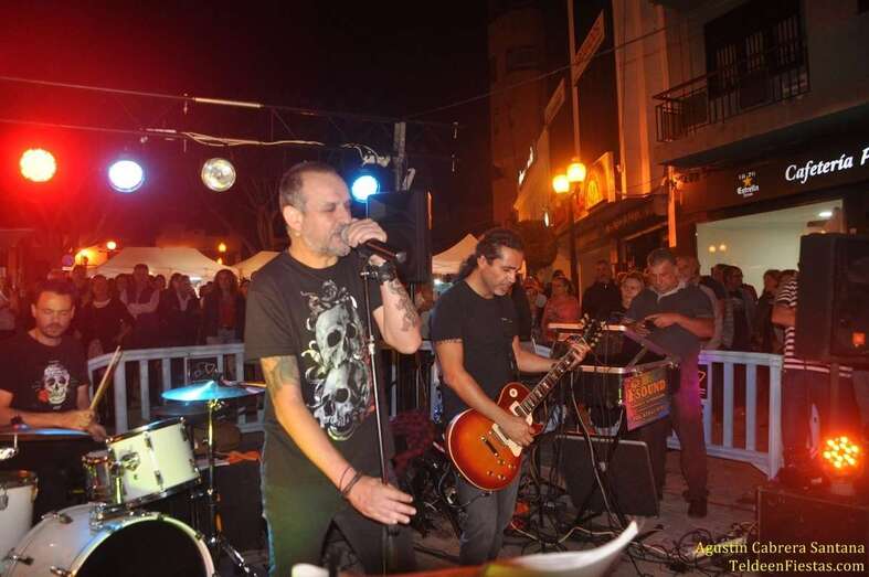 Concierto en el entorno de la plaza de Los Llanos (Foto TF)