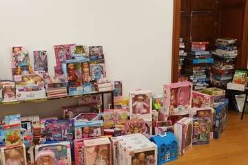  Servicios Sociales ultima el reparto de juguetes y regalos entre las familias más necesitadas de Telde (Foto TA)