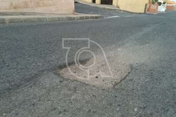  Playa del Hombre clama a los Reyes Magos el rebacheo de una de sus calles (Foto TA)