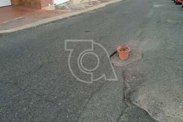  Playa del Hombre clama a los Reyes Magos el rebacheo de una de sus calles (Foto TA)