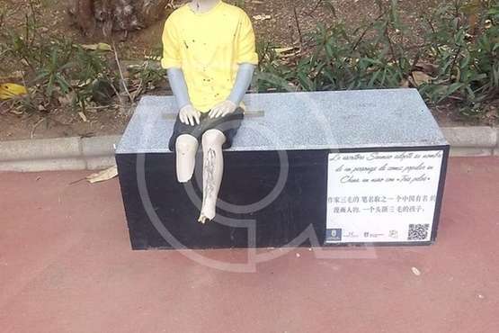 Daños a la escultura de Sanmao en San Juan (Foto TA)