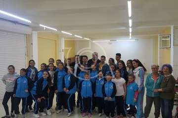 El vicepresidente del Gobierno visita a la comparsa Los Diamantes en Las Remudas (Foto TA)