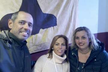 La procesión de las antorchas ilumina a Tara (Foto Carmelo Santana)