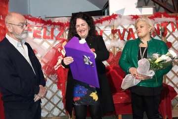 Fotocol para el Día de los Enamorados en El Casino de Telde y concierto de Los Sarantontones (Foto TA)