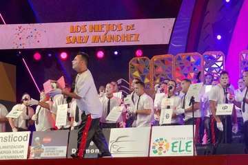 Los Nietos de Sarymánchez vuelve a brillar en el Carnaval capitalino al lograr el segundo premio (Foto TA)