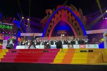 Los Nietos de Sarymánchez vuelve a brillar en el Carnaval capitalino al lograr el segundo premio (Foto TA)