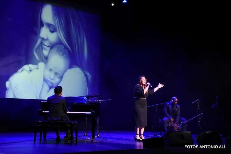 El trío que deleitó al público con su espectáculo musical (Foto Antonio Alí)