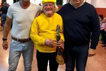 Festejos reconoce a las parrandas que colaboran con los bailes tradicionales de los barrios (Foto TA)