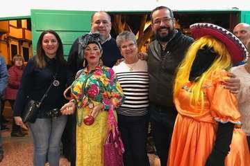 Festejos reconoce a las parrandas que colaboran con los bailes tradicionales de los barrios (Foto TA)
