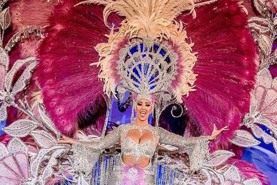 Yanira López, Primera Dama del Carnaval de Maspalomas 2109, también es de Telde (Foto Antonio Alí/Francisco Javier Santana y TA)