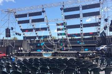 Todo listo en el parque de San Juan para la Gala Drag (Foto TA)