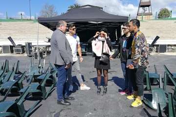 Todo listo en el parque de San Juan para la Gala Drag (Foto TA)