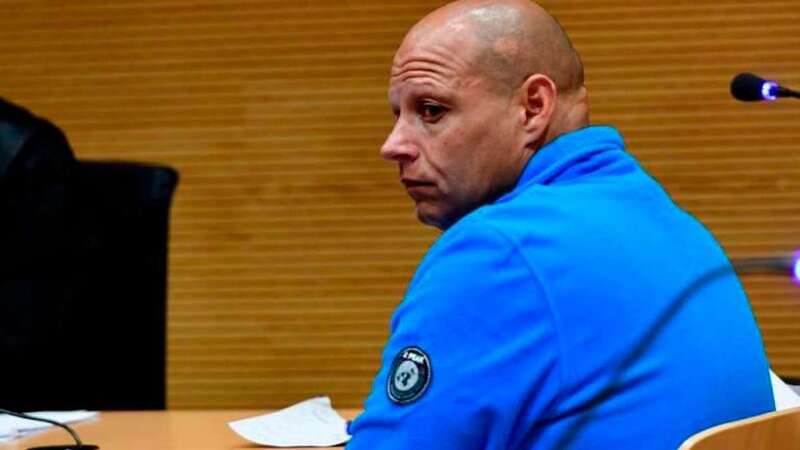 Imagen del acusado, que asestó varias puñaladas a la víctima, durante el juicio (Foto C7)