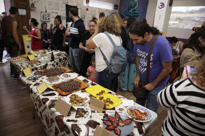 Momento de la cata vegana (Foto Claudio Sánchez)