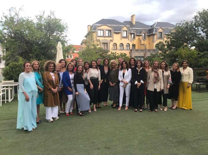 Imagen de la cena fundacional de la plataforma Mujeres Influyentes de Canarias (Foto TA)