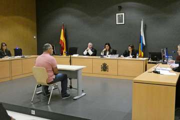 El policía que intentó asesinar a su pareja en Telde dice que 