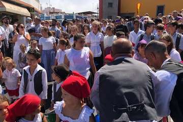 Undécima edición de la Traída Infantil del Agua en Lomo Magullo (Foto TA y Francisco Javier Santana)