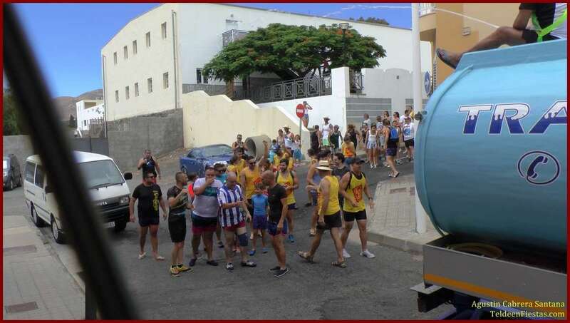 Momento del remojón de este domingo (Foto TF)