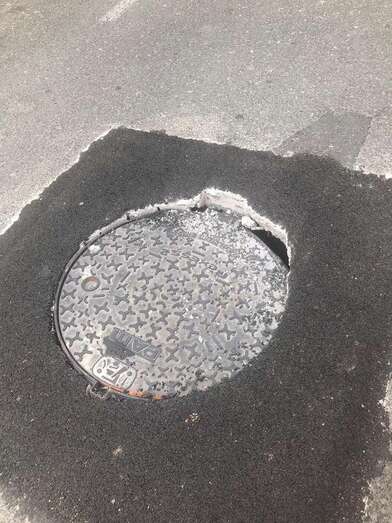 Estado de la tapa de la arqueta (Foto TA)