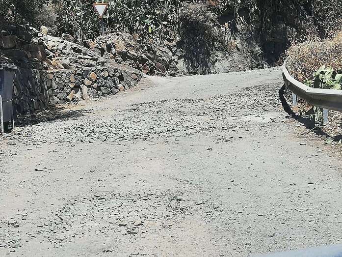 Estado de la calle de Almendro (Foto TA)