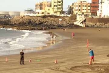 Torrente de luz y sonido en los fuegos de Melenara (Foto TA)