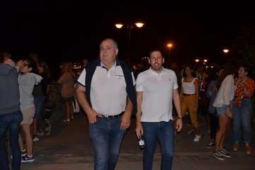Torrente de luz y sonido en los fuegos de Melenara (Foto TA)