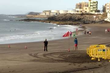 Torrente de luz y sonido en los fuegos de Melenara (Foto TA)