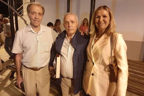 Las fiestas de la playa de Ojos de Garza arrancan con el pregón de Juan Sánchez y el concierto de Charcojondo (Foto TA)