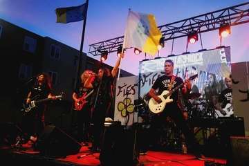 Rock a tope en La Garita (Foto TA)