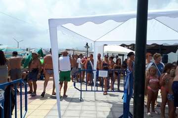 Degustación de paella y partido amistoso de fútbol en la playa de Ojos de Garza (Foto TA)