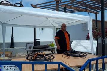 Degustación de paella y partido amistoso de fútbol en la playa de Ojos de Garza (Foto TA)