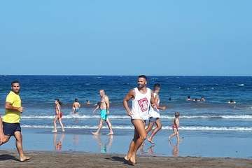 Degustación de paella y partido amistoso de fútbol en la playa de Ojos de Garza (Foto TA)