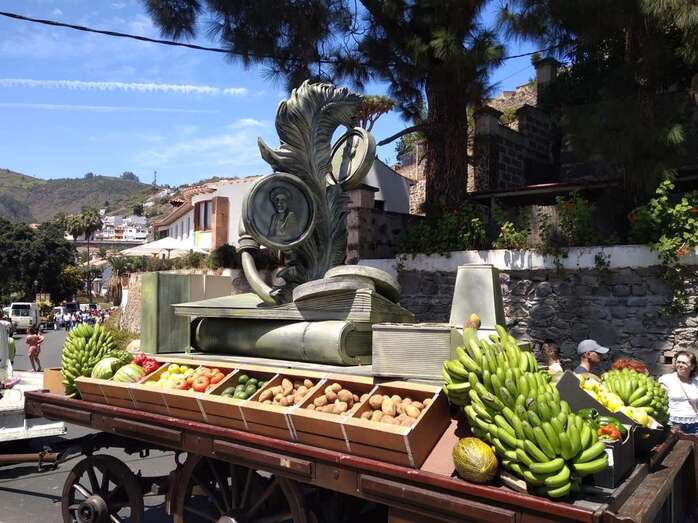 Imagen de la carreta que portó la ofrenda de Telde el pasado sábado en Teror (Foto TA)