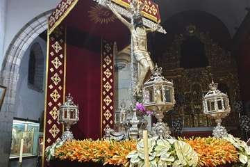 Trono engalanado del Santo Cristo de Telde (Foto Francisco Javier Santana)