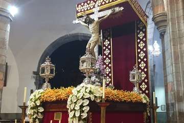 Trono engalanado del Santo Cristo de Telde (Foto Francisco Javier Santana)
