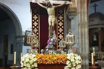 Trono engalanado del Santo Cristo de Telde (Foto Francisco Javier Santana)