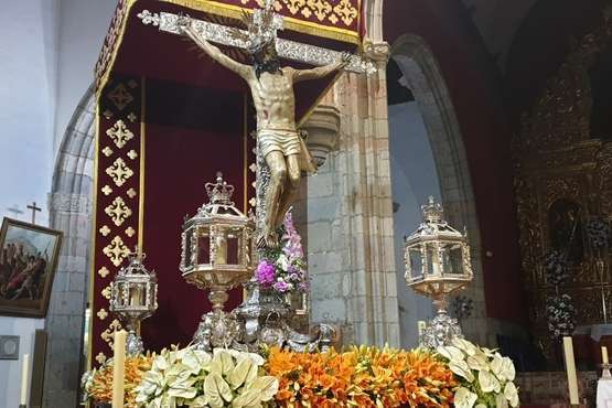 Trono engalanado del Santo Cristo de Telde (Foto Francisco Javier Santana)