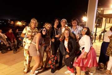 Fiesta de los 80 en la playa de Ojos de Garza (Foto TA)