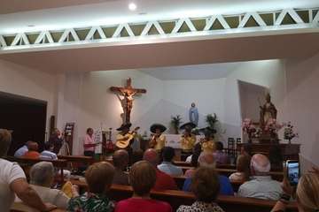 Pasacalles y pregón de las fiestas de Casas Nuevas en honor de San Venancio (Foto TA)