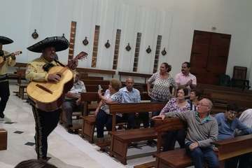 Pasacalles y pregón de las fiestas de Casas Nuevas en honor de San Venancio (Foto TA)
