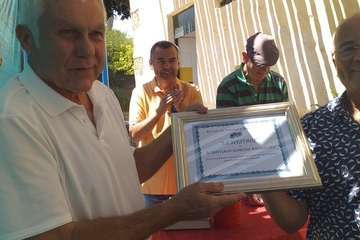 El Club Deportivo La Avestruz reconoce a José Miguel Vega y a Santiago Almeida (Foto TA)