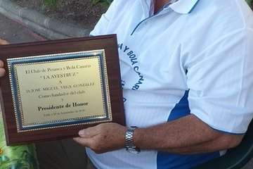 El Club Deportivo La Avestruz reconoce a José Miguel Vega y a Santiago Almeida (Foto TA)