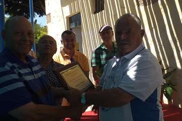 El Club Deportivo La Avestruz reconoce a José Miguel Vega y a Santiago Almeida (Foto TA)