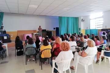 Charla sobre el suelo pélvico en La Garita (Foto TA)