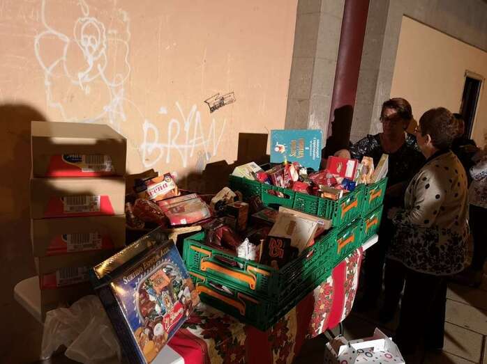 Imagen de la recogida de productos navideños en su edición del pasado año (Foto TA)