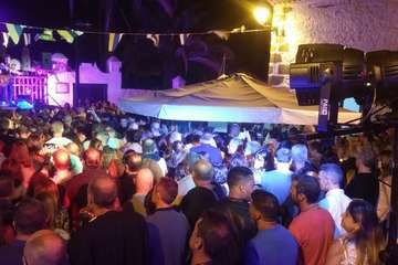 Concierto Los Lolas en el núcleo histórico de San Francisco de Telde (Foto TA)