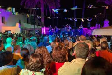 Concierto Los Lolas en el núcleo histórico de San Francisco de Telde (Foto TA)
